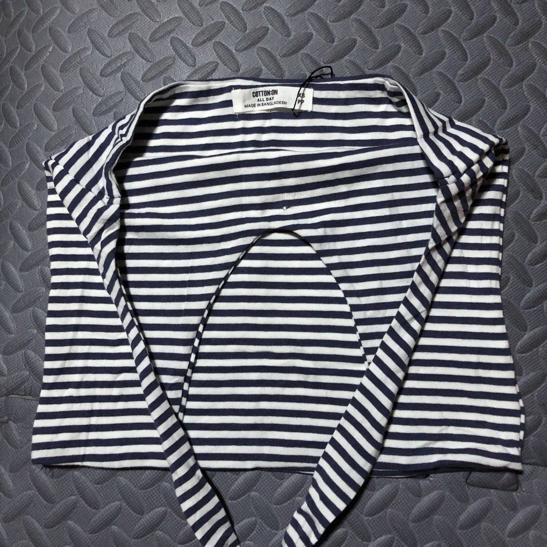 Cotton On Stripes Halter Top (Category: Sleeveless) located in Manila. Submitted by nadz.28 (Listing ID 1465845689, Image 2). Description: .