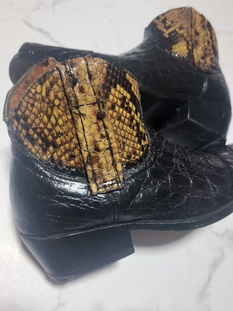 Crocodile Embossed Hard Leather Square Toe Boots Cowboy (Category: Boots) located in Manila. Submitted by winstondxc (Listing ID 1465903488, Image 2). Description: Leather Boots Croc-Embossed Boots Crocodile Pattern Boots Western Boots Cowboy Boots Harness Boots Engineer Boots Motorcycle Boots Biker Boots Riding Boots Vintage Boots Y2K Boots Western Y2K Biker Y2K Rocker Boots Punk Boots Grunge Boots Gothic Boots Alternative Boots Motorcycle Style
