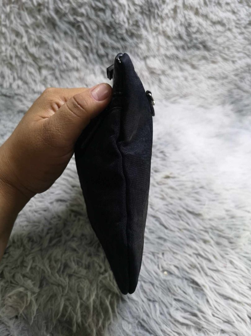 Crocodile Embossed Trim Zipper Closure Pouch (Category: Purses & Pouches) located in Santa Cruz. Submitted by jmy_surplus.2 (Listing ID 1465891518, Image 3). Description: Size ; L - 8.4 W - 10 Color ; Black Type ; Pouch Brand ; No brand Material ; Nylon Style ; Black Zipper Closure Pouch LR 129 JMY 5 Batch #224.