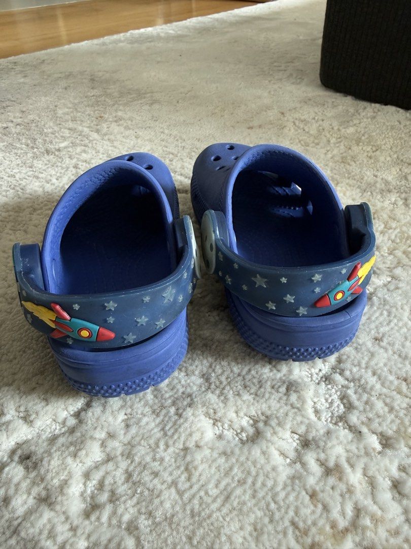 Crocs c8 Kids C Imagination Lights Back Strap in Sapphire (Category: Babies & Kids Fashion) located in Makati City. Submitted by nmvs1 (Listing ID 1465763885, Image 3). Description: Crocs Kids' C Imagination Lights Back Strap in Sapphire C8 = 14.9cm length Gently used , cleaned already too Strap lights up when used .