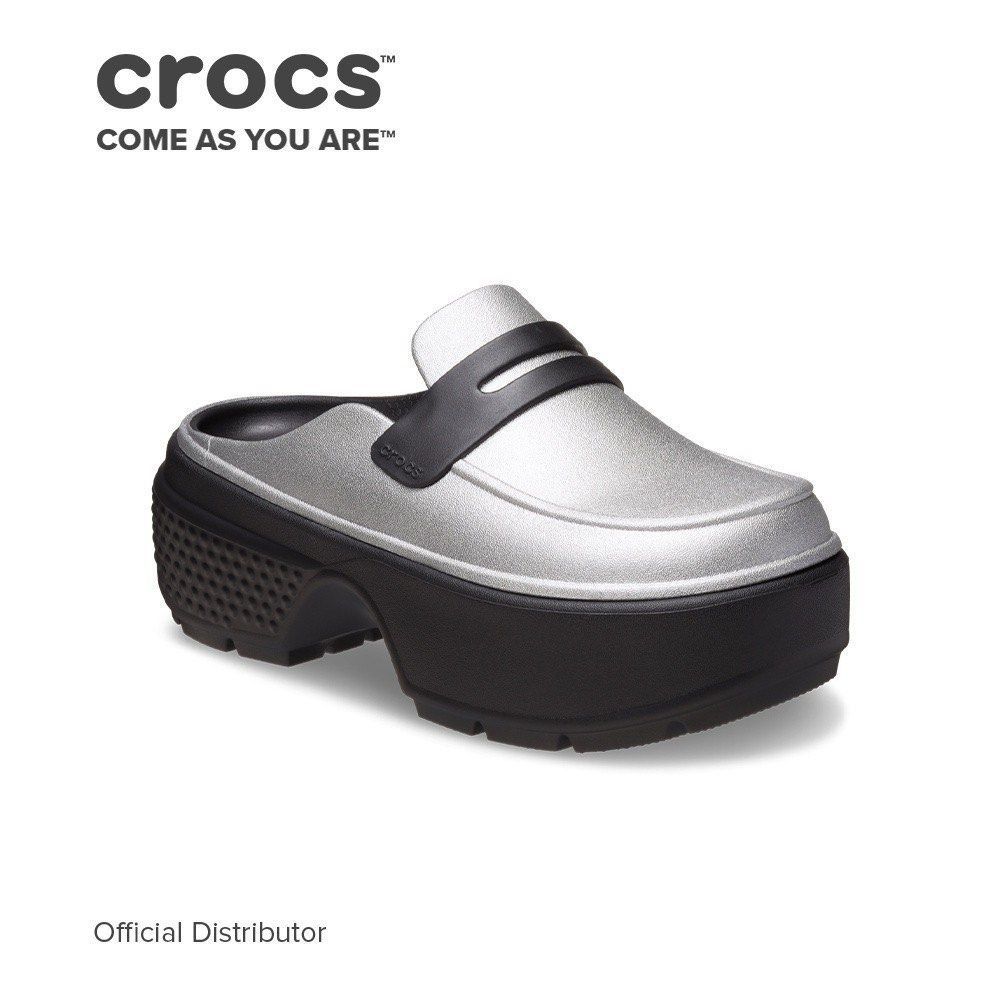 Crocs Stomp Metallic Loafer Silver Black (Category: Loafers) located in Cebu City. Submitted by buddylimong (Listing ID 1465766068, Image 3). Description: - Brand new and authentic crocs bought online from Crocs PH - Color: Silver and Black - Style: Metallic Loafer with contrast top strap - Sole: Chunky platform with durable lug tread - Comfort: Features signature Iconic Comfort footbed - Slip-on design for easy wear - Very cute IRL and seems to 