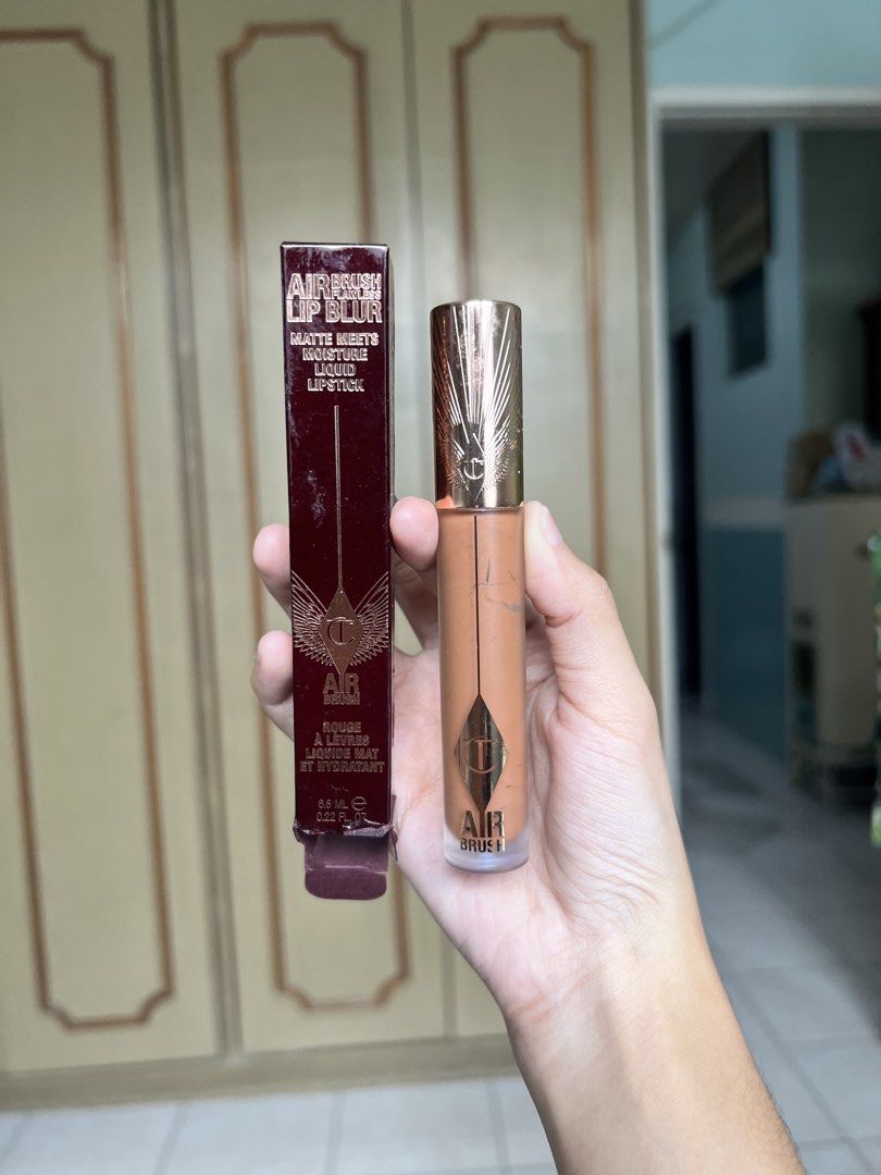 CT LIQUID LIPPIE IN NUDE BLUR (Category: Makeup) located in Balanga. Submitted by cantreplyherehahahaha (Listing ID 1465789783, Image 1). Description: bnew authentic full sized.