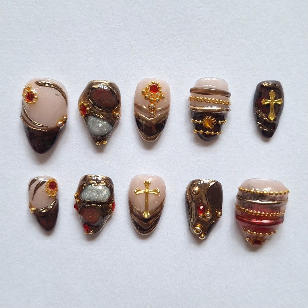 Custom press on nails (Category: Hands & Nails) located in Quezon City. Submitted by luxetips_pressph (Listing ID 1465773844, Image 1). Description: Custom Press On Nails for 250-350php Any shape and length message to order and for inquiries! Inclusions: 📌 Nail Prep Kit (Alcohol Pads, Cuticle Pusher, Nail File) 📌Jelly Glue 📌 Care Card 📌Press On Nails.