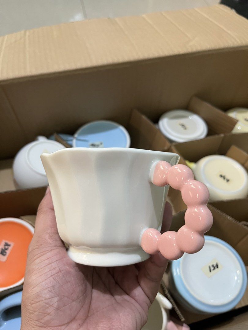 Cute ceramic mug (Category: Coffee & Tea Tableware) located in Manila. Submitted by sheiiie (Listing ID 1465795534, Image 2). Description: Cute ceramic mug Brand new Quezon City location ship via jnt & lalamove.