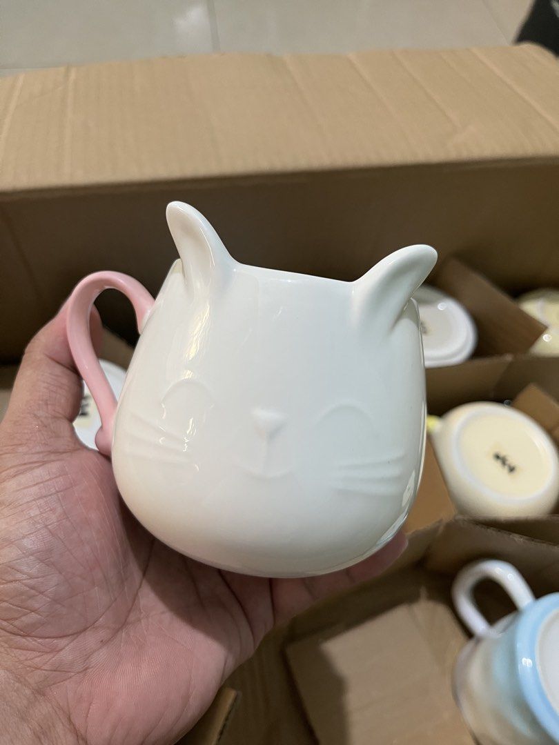 Cute Ceramic mug / coffee & tea mug (Category: Coffee & Tea Tableware) located in Manila. Submitted by sheiiie (Listing ID 1465796413, Image 2). Description: Cute ceramic mug coffee and tea Brand new Quezon City location ship via jnt & lalamove.