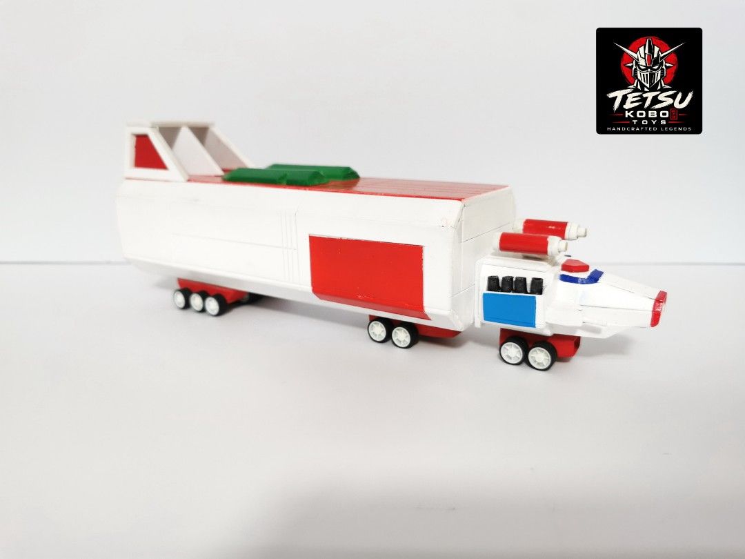 Daimos tranzer (Category: Vehicle & Diecast Models) located in Paranaque City. Submitted by planet4k (Listing ID 1465760577, Image 2). Description: Handcrafted pvc 11 inches long Model display Not transforming.