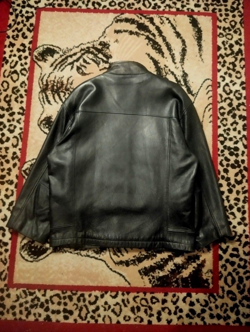 DANIER GENUINE LEATHER JACKET (Category: Coats, Jackets and Outerwear) located in Manila. Submitted by krisco999 (Listing ID 1465888754, Image 2). Description: W- 24 L-27 • ᴄᴏʟᴏʀ ʀᴀᴛᴇ: 10/10 • ᴄᴏɴᴅɪᴛɪᴏɴ: 9/10 • ᴀᴜᴛʜᴇɴᴛɪᴄ ✅ ᴄᴏʟᴏʀ ᴍᴀʏ ᴠᴀʀʏ ᴅᴜᴇ ᴛᴏ ʟɪɢʜᴛɴɪɴɢ ɪꜱꜱᴜᴇ📌: - no issue ᴘʀɪᴄᴇ: 2,739 + ꜱʜɪᴘᴘɪɴɢ ꜱʜɪᴘᴘɪɴɢ ᴏᴘᴛɪᴏɴ🚚: - ꜱʜɪᴘ ᴠɪᴀ ᴊɴᴛ - ʟᴀʟᴀᴍᴏᴠᴇ, ᴘʟᴇᴀꜱᴇ ʙᴏᴏᴋ ᴠɪᴀ ʟᴀʟᴀᴍᴏᴠᴇ ʏᴏᴜʀꜱᴇʟꜰ ᴀɴᴅ ꜱᴇᴛᴛʟᴇ ᴛʜᴇ ᴘᴀʏᴍᴇɴᴛ ꜰɪʀꜱᴛ ʙᴇꜰᴏʀᴇ ꜱᴇɴᴅɪɴɢ ᴛʜᴇ ᴅᴇᴛᴀɪʟꜱ.