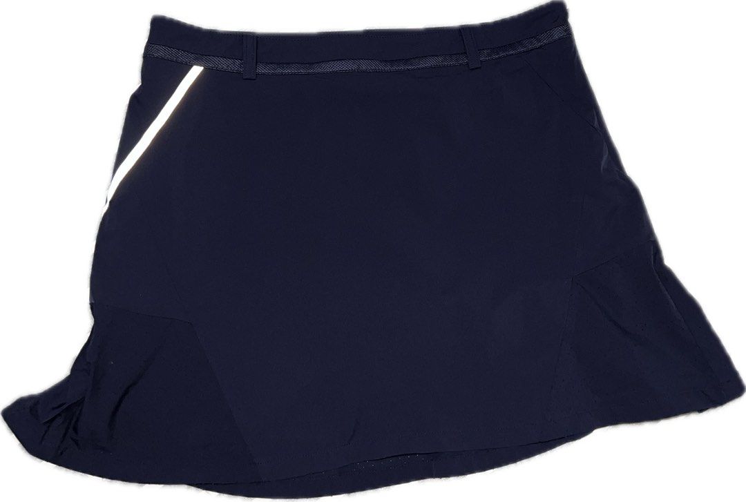 Dark Navy Athletic Skort with Reflective Stripe (Category: Skirts) located in Arakan. Submitted by mangaroo (Listing ID 1465868126, Image 1). Description: JDX Skirt With inner shorts XL 32 waistline Signs of usage + SF.