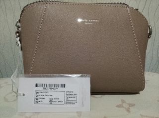 (Category: ) located in . Submitted by shopandfab15 (Listing ID 1465803096, Image 1). Description: .