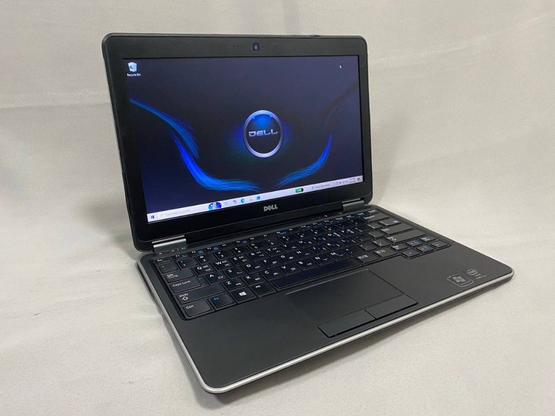 Dell Latitude E7240 Laptop (Category: Laptops & Notebooks) located in Manila. Submitted by dailydeals.247 (Listing ID 1465927881, Image 1). Description: .
