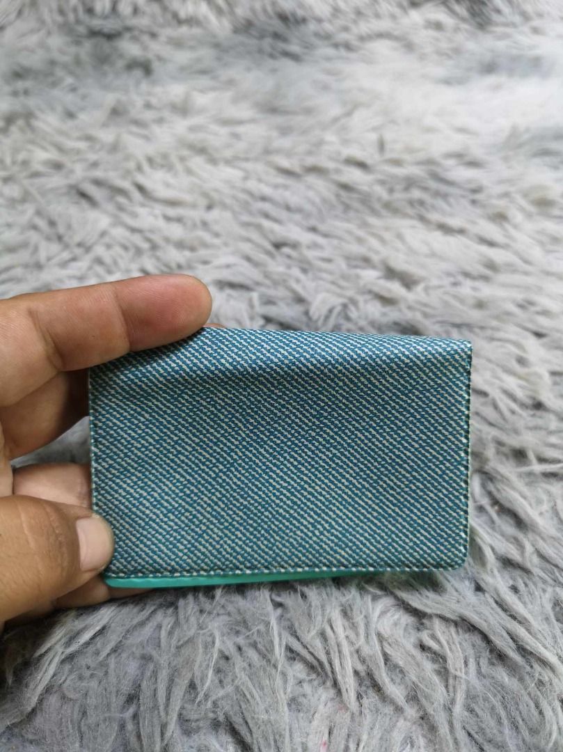 Denim Blue Design Bifold Card Holder (Category: Wallets & Card holders) located in Santa Cruz. Submitted by jmy_surplus.2 (Listing ID 1465893616, Image 3). Description: Size ; L - 3 W - 4.2 Color ; Blue Type ; Card Holder Brand ; No brand Material ; Plastic Style ; Bifold Card Holder LR 129 JMY 5 Batch #224.