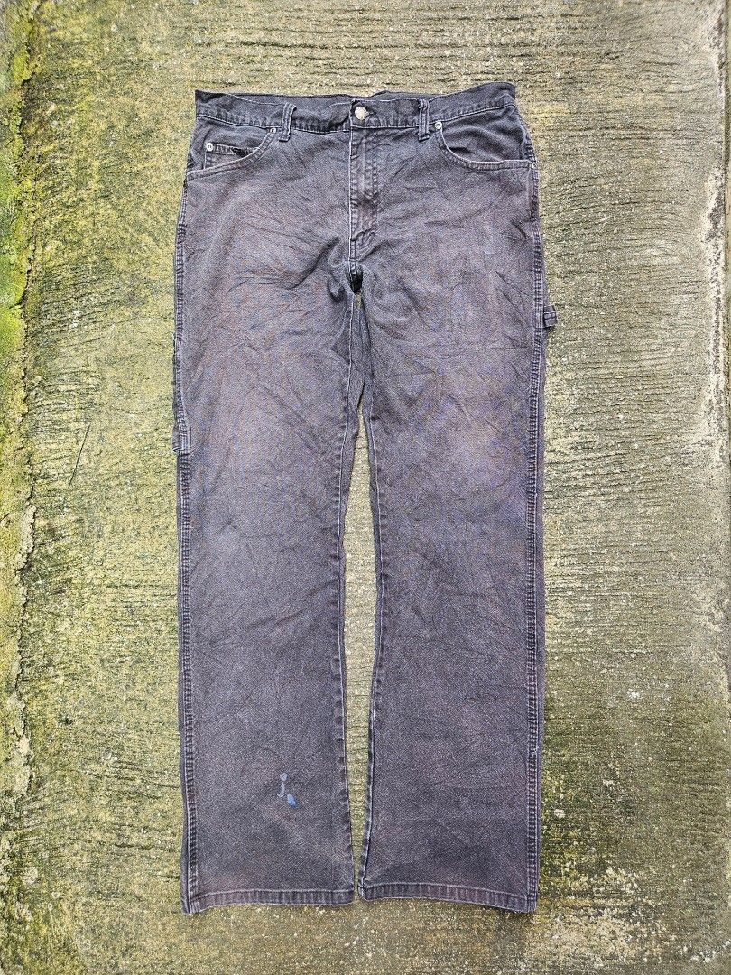 DICKIES Carpenter Pants-Size 34 (Category: Jeans) located in San Pablo. Submitted by pablo_pablo25 (Listing ID 1465916850, Image 2). Description: 34x34 lenght 43 hem 9 all details are posted.