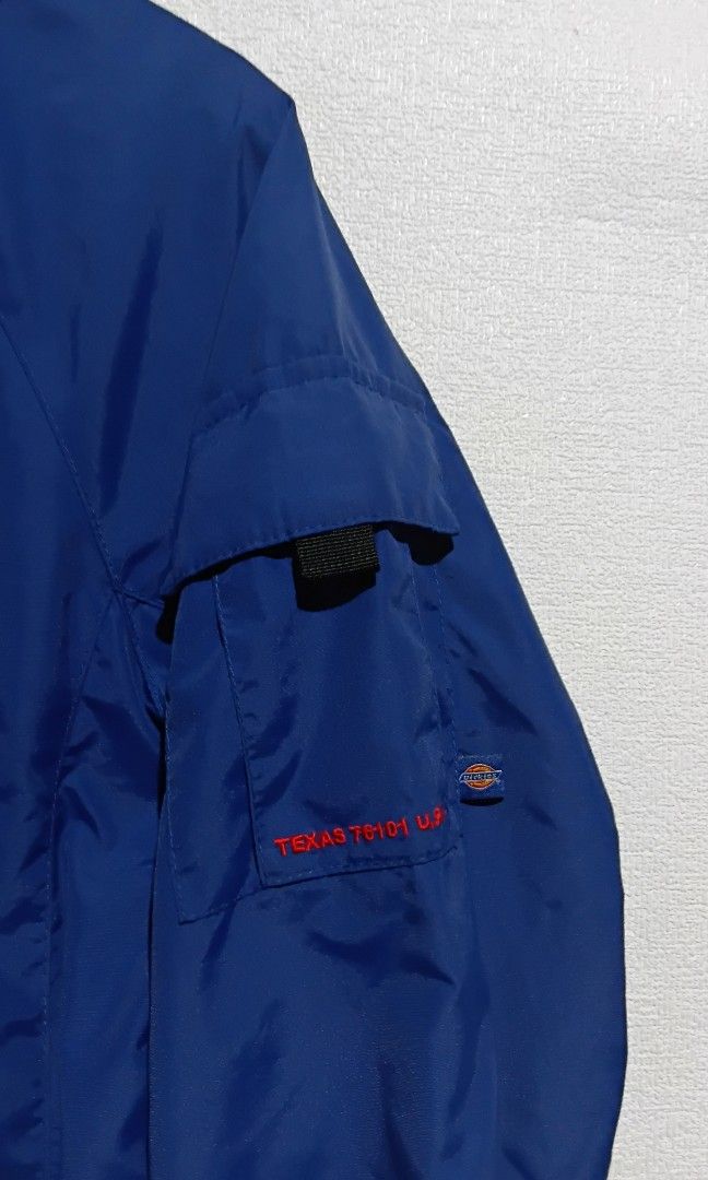 Dickies jacket (Category: Coats, Jackets and Outerwear) located in Santo Tomas. Submitted by teofilo-thrifted (Listing ID 1465887764, Image 2). Description: Dickies Jacket Excellent no issue need wash only Size Small on tag L26.5/28 W21 price 850 free shipping po.