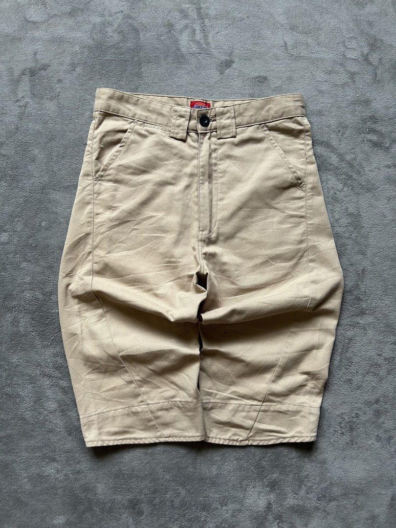 Dickies Long Jorts (Category: Shorts) located in Manila. Submitted by wenttttt (Listing ID 1465945599, Image 1). Description: 29 x 25.5 x 8 No issue.