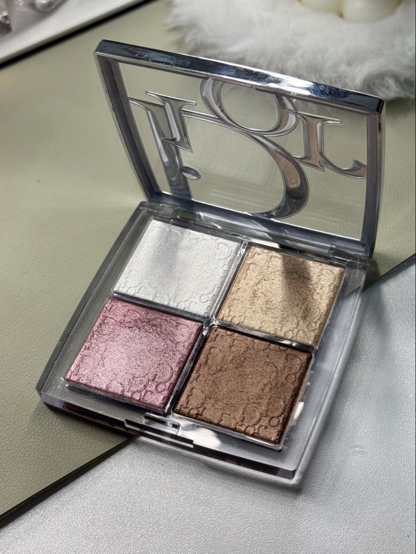 Dior Backstage Glow Maximizer Palette 001 Universal Glow (Category: Makeup) located in Binan City. Submitted by seoulbeauty_cart (Listing ID 1465770439, Image 2). Description: - Brand: Dior - Product: Backstage Glow Maximizer Palette - Shade: 001 Universal Glow - Features 4 multi-use, high-shine shades (white, gold, pink, bronze) for face and eyes - Condition: Tester unit marked "not for sale", clean pans, hardly touched/swatched - 100% authentic