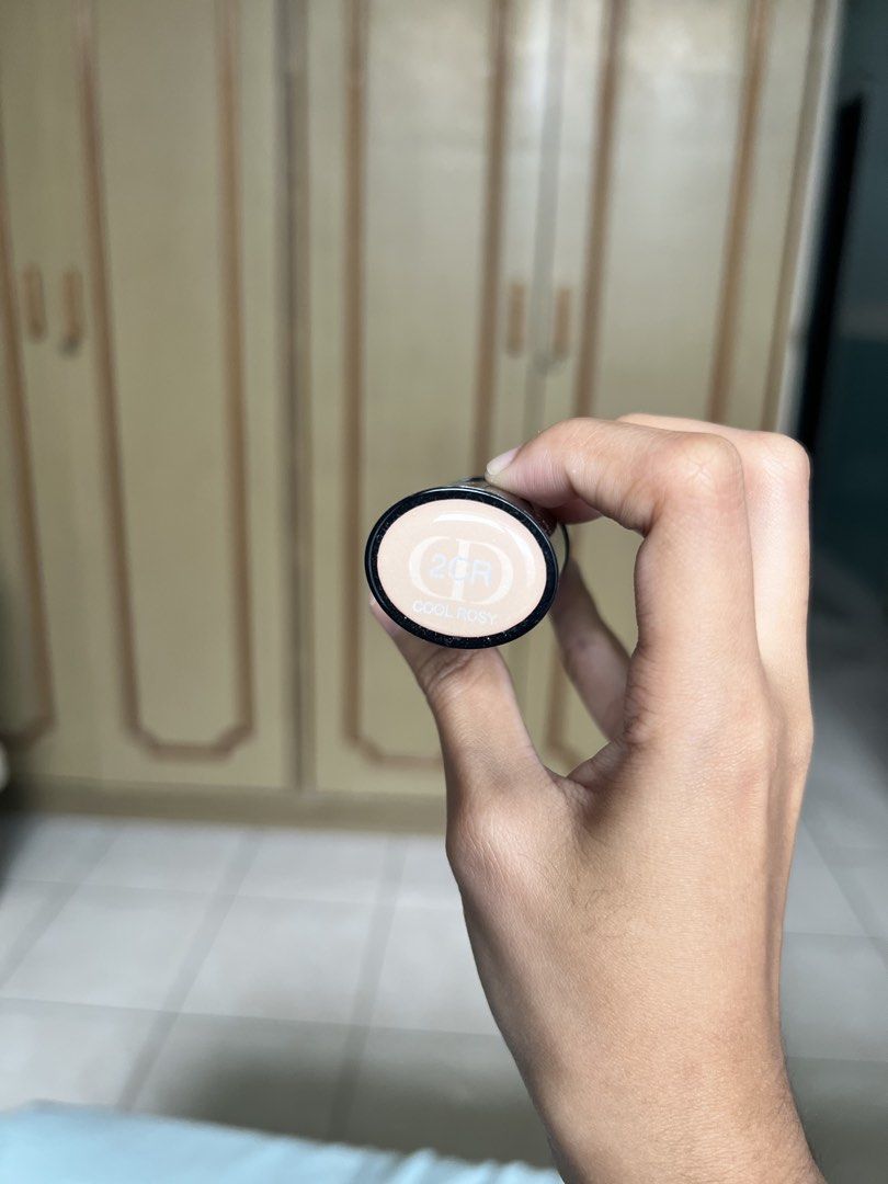 DIOR FOUNDATION STICK 2CR (Category: Makeup) located in Balanga. Submitted by cantreplyherehahahaha (Listing ID 1465789348, Image 2). Description: BNEW AUTH NO BOX.