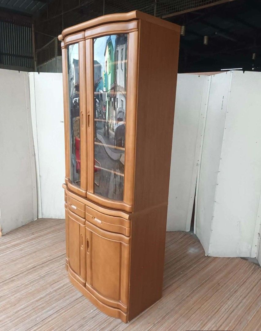 Display Cabinet (Category: Shelves, Cabinets & Racks) located in Meycauayan. Submitted by marygracecasimiro (Listing ID 1465886599, Image 2). Description: Classic Curved-Glass Display Cabinet L32 x W18 x H77 Price: 12,500♥️ Sale:9,500💜.