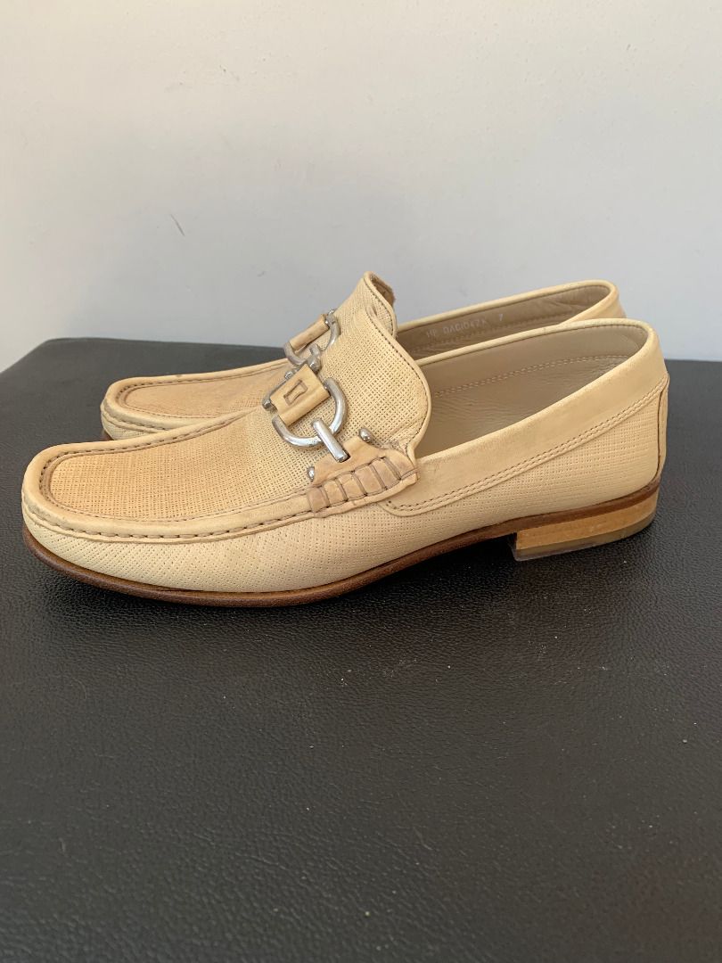 Donald Pliner Italian loafers (Category: Casual Shoes) located in Paranaque City. Submitted by bulldogdad (Listing ID 1465843739, Image 3). Description: Beige color. Size 7 mens.