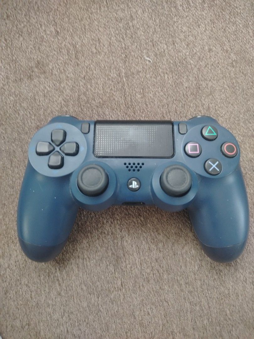 Dualshock 4 (Category: Controllers) located in Manila. Submitted by dmab3005 (Listing ID 1465766594, Image 2). Description: dualshock 4 extra controller zero issue not refurbished no ghost touch/drift good condition rfs extra controller.