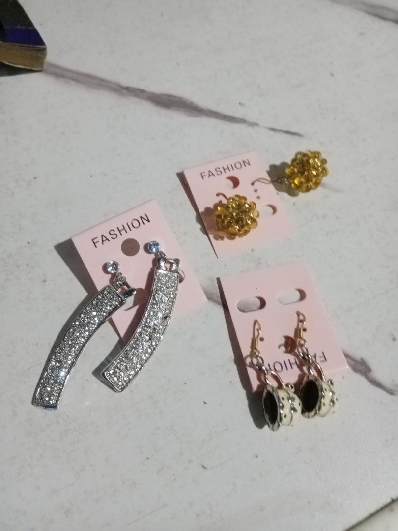 Earrings fancy (Category: Earrings) located in Caloocan City. Submitted by highlanderstore (Listing ID 1465902837, Image 1). Description: .