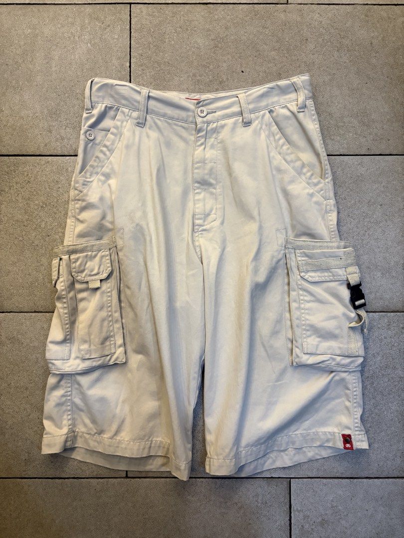 Ecko multi pocket (Category: Shorts) located in Mabalacat. Submitted by tulakngdamitt (Listing ID 1465879512, Image 2). Description: .