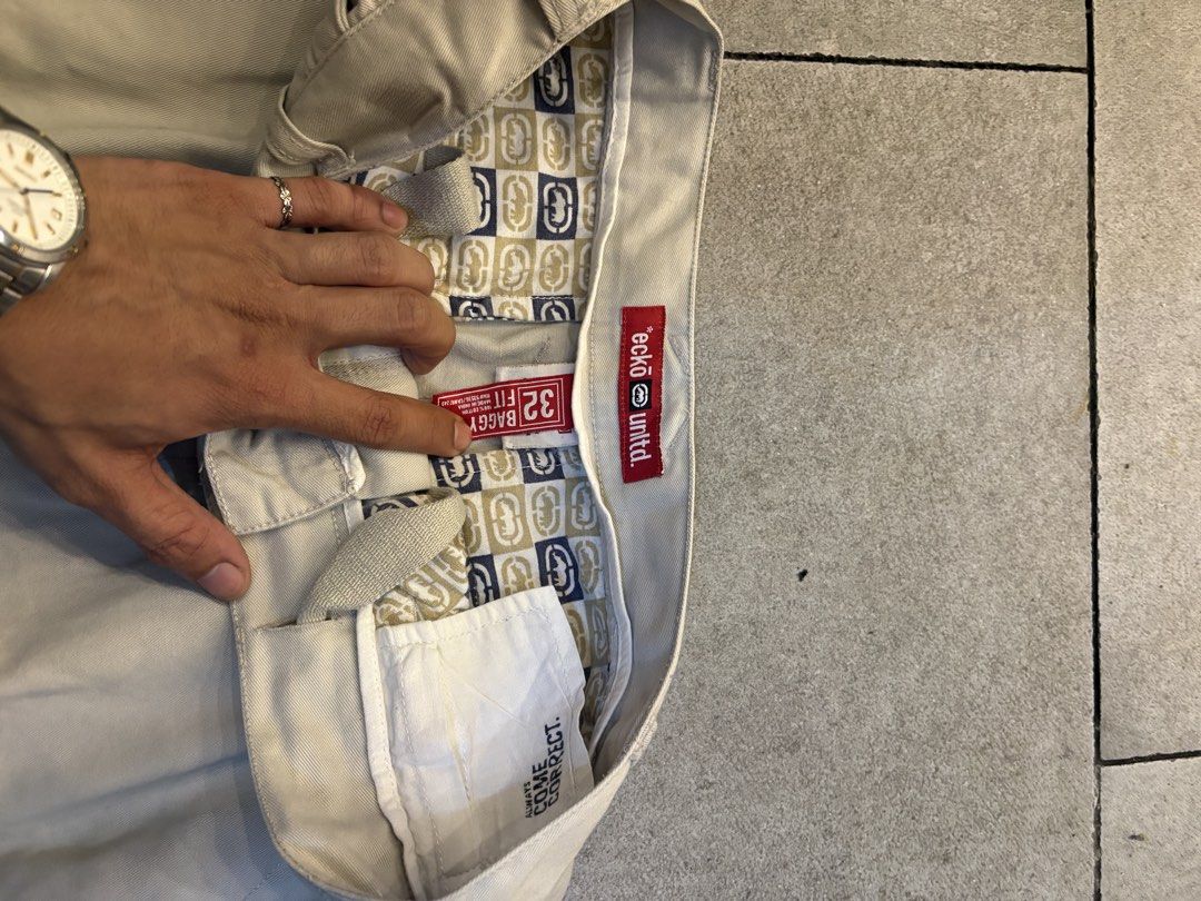 Ecko multi pocket (Category: Shorts) located in Mabalacat. Submitted by tulakngdamitt (Listing ID 1465879512, Image 3). Description: .