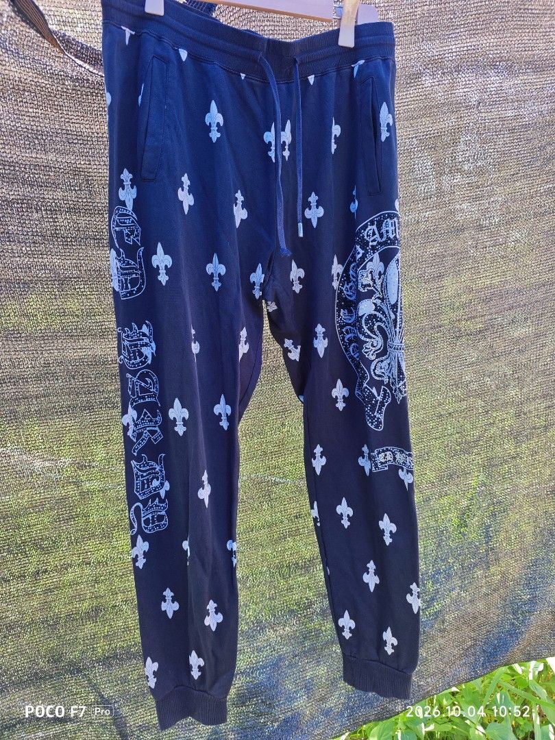 Ed Hardy (Category: Activewear) located in Mexico. Submitted by josephnuqui1980 (Listing ID 1465909542, Image 1). Description: Ed Hardy Joggers As is 24WxL40.