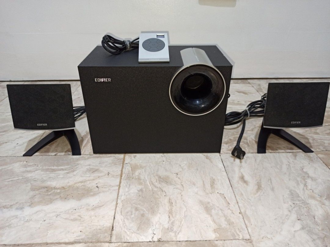 LIGHTLY USED! Edifier M1386 Speaker (Category: Soundbars, Speakers & Amplifiers) located in Las Pinas. Submitted by ramdinglasan (Listing ID 1465817216, Image 1). Description: LIGHTLY USED! Edifier M1386 Speaker - ₱1,499 - NOT a bluetooth speaker - Sounds and bass are good - Honest issues: minimal chipped paint (please see the picture), & the "volume up" sometimes interacts with the "input" button at the same time, that's it. No other issues. - W
