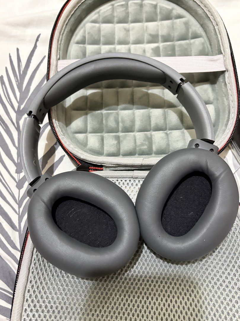 Edifier W820NB Active Noise Cancelling Bluetooth Headphones (Category: Headphones & Headsets) located in Cabanatuan. Submitted by 2seokbokki (Listing ID 1457573631, Image 3). Description: - Edifier W820NB Active Noise Cancelling Bluetooth Stereo Headphones - it comes with a hard case too! Which I bought for 600+ :) - -Res Audio Certified for superior sound quality - Excellent audio for both music and calls - Comfortable over-ear design for extend