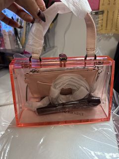 （分類：）位於 。 由 blythekiwi 提交（商品編號 1465907491，圖片 1）。簡介： 。