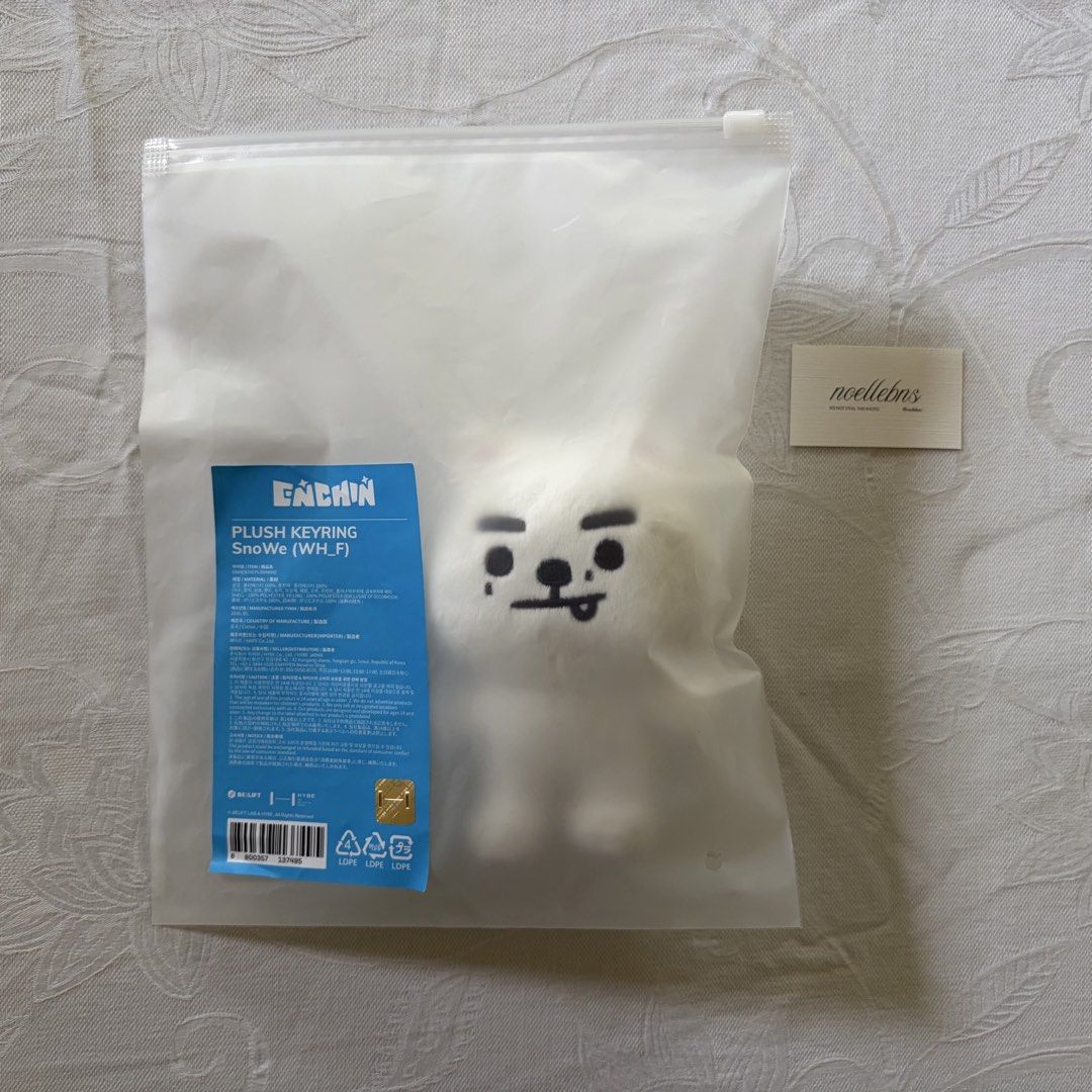 Enhypen Enchin Plush Keyring (Snowe) (Category: K-Wave Merchandise) located in Pasig City. Submitted by noellebns (Listing ID 1465846972, Image 1). Description: 🛒 — - onhand - brand new, sealed - x sensitive, x rush - dop: payo 🚚 — - mod: j&t, lbc, grab sdd - mop: bpi, bdo, maribank, gcash.