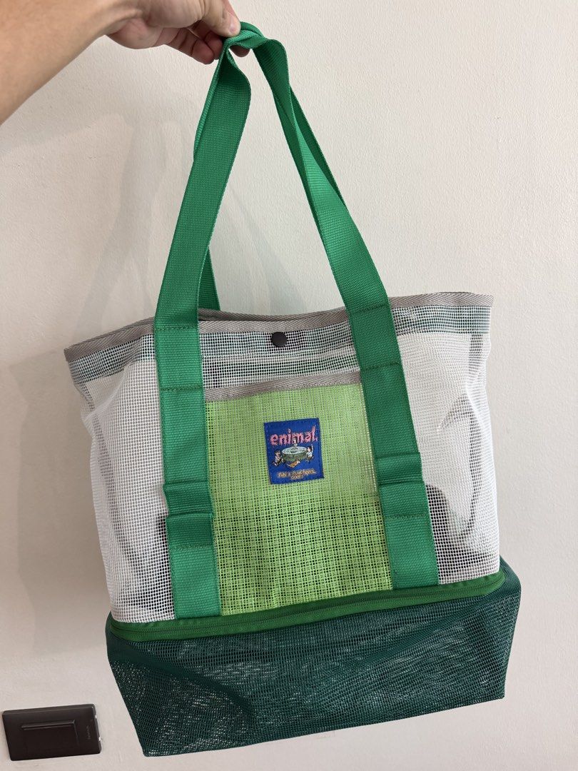 Enimal Running Equipment Rubber Bag (Category: Tote Bags) located in Mandaluyong City. Submitted by paulllg (Listing ID 1465818647, Image 2). Description: Used 2x since Septermber 2026 Good as new, no issues Original price: 2,115 php RFS: upgraded. not using this anymore. Can fit up to size US 12 Rubber shoes in the shoe compartment. Good as gym, pickleball, running, travel bag. .