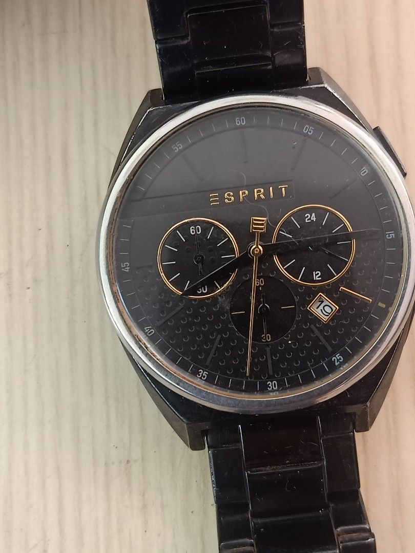 Esprit chronograph (Category: Men's Watches) located in Las Pinas. Submitted by the_recycle_shop (Listing ID 1465926312, Image 2). Description: Original good working condition Quartz chronograph with battery 40mm wrist size 7 inches.