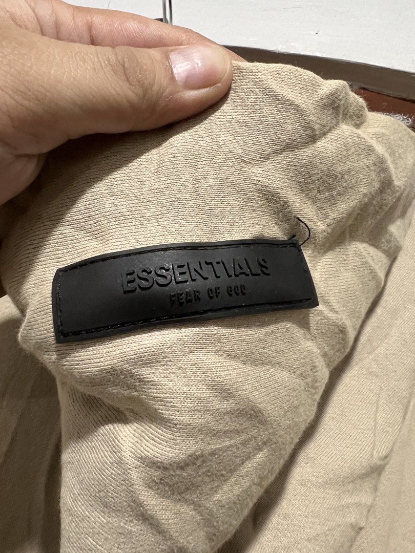 Essential FOG! (Category: Coats, Jackets and Outerwear) located in General Trias. Submitted by luxfinds2019 (Listing ID 1465851763, Image 3). Description: Essentials FOG! 1299shipped only! Fit xl oversize 25.530 Excellent condition 💯 Authentic. 💯 Loc laguna Pm.