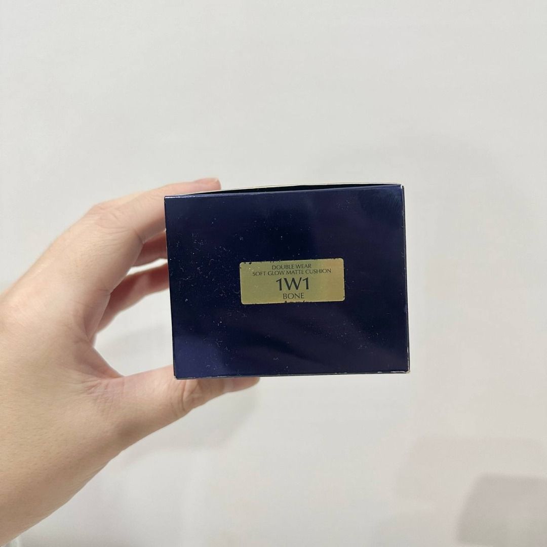 Estée Lauder Double Wear Soft Glow Matte Cushion Refill [1W1 Bone] [Authentic] (Category: Makeup) located in Quezon City. Submitted by autumnhaulz (Listing ID 1465923402, Image 2). Description: - Brand: Estée Lauder - Item: Double Wear Soft Glow Matte Cushion (Refill Pack) - Shade: 1W1 Bone (Best for light skin with warm undertones) - Sun Protection: SPF 45 PA+++ - Condition: Brand new, unopened, and sealed packaging - 100% Authentic.