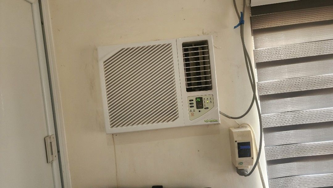 Everest window type aircon (Category: Other Home Appliances) located in Caloocan City. Submitted by v7774 (Listing ID 1465846909, Image 1). Description: Forsale Everest Aircon Status: Used Rfs: already bought new Aircon/ Decluttering reference price before:https://share.google/1DwLMlaFDf4sdpw6s Price 8,500 only Negotiable! Location Bulacan Transport fee lalamove by buyer!.