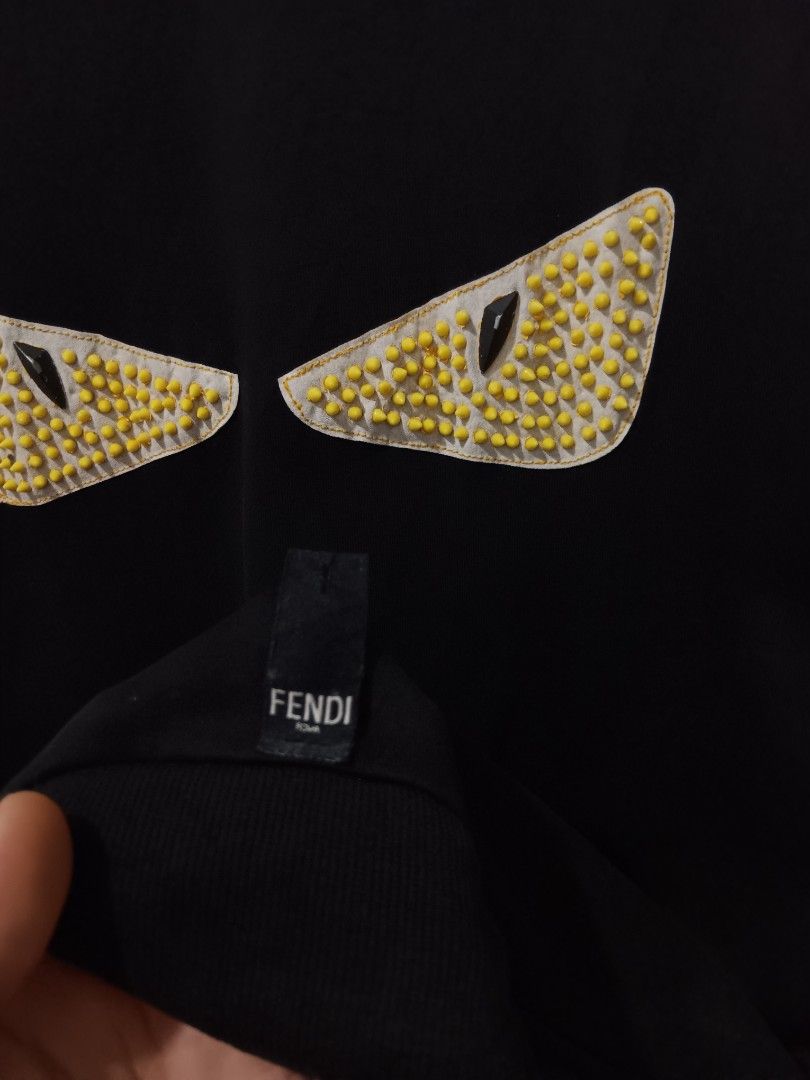 FENDI (Category: Coats, Jackets and Outerwear) located in Dauis. Submitted by udenglegaspi (Listing ID 1465838304, Image 3). Description: .