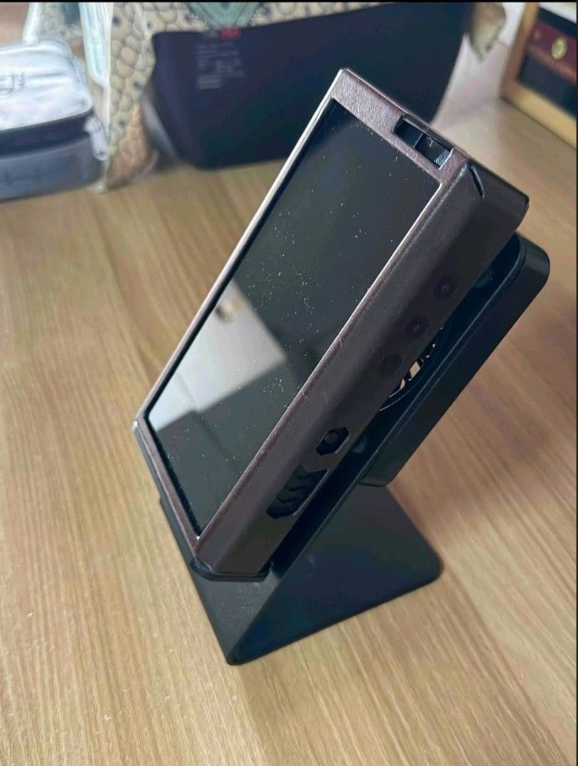 FiiO M17 Flagship DAP + FiiO DK3 Cooling Dock Bundle (Complete Boxes) (Category: Portable Music Players) located in Manila. Submitted by theaudiovault (Listing ID 1465950873, Image 3). Description: Description: Selling my flagship portable desktop-class digital audio player setup. Perfect for power-hungry full-sized headphones and high-end IEMs. FiiO M17 Flagship DAP: Premium dual ES9038PRO DACs, dual THX AAA-788+ amps. Desktop-level output in a 