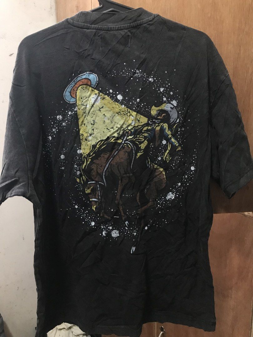 First Row graphic t-shirt (Category: Tshirts & Polo Shirts ) located in Libona. Submitted by ooaakklleeyy (Listing ID 1465798219, Image 2). Description: First Row rhinestone graphic t-shirt 26” length x 22” width Minimal acid wash design .