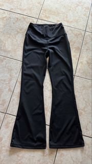 (Category: ) located in . Submitted by shop.kayescloset (Listing ID 1465808169, Image 1). Description: .