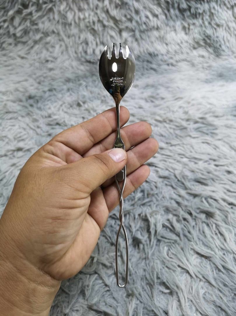Flexible Neck Spoon Fork (Category: Dinnerware & Cutlery) located in Santa Cruz. Submitted by jmy_surplus.2 (Listing ID 1465902761, Image 2). Description: Size ; L - 8 W - 1.4 Color ; Silver Type ; Spoon Fork Brand ; No brand Material ; Stainless Steel Style ; Stainless Bendable Neck Spoon Fork LG 113 JMY 5 Batch #224.