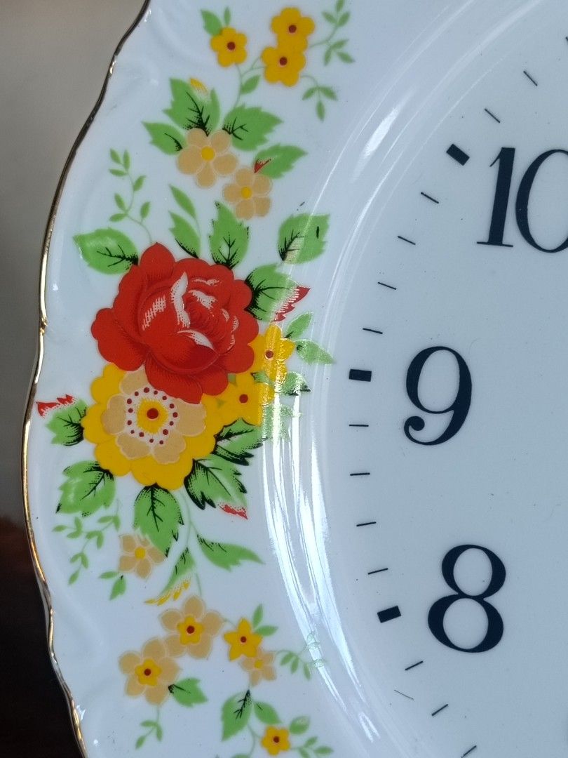 Floral Transistor Interior Wall Clock-10.5" Dia, Working (Category: Clocks) located in Imus. Submitted by ABrielleC (Listing ID 1465828930, Image 3). Description: Good Running Condition Ceramic Plate Transistor Clock Battery- Size C (1x), not included Plate Stand not included Dismeter-10.5in Weight-0.75kg Japan Surplus Item First to pay Loc Imus Cavite.