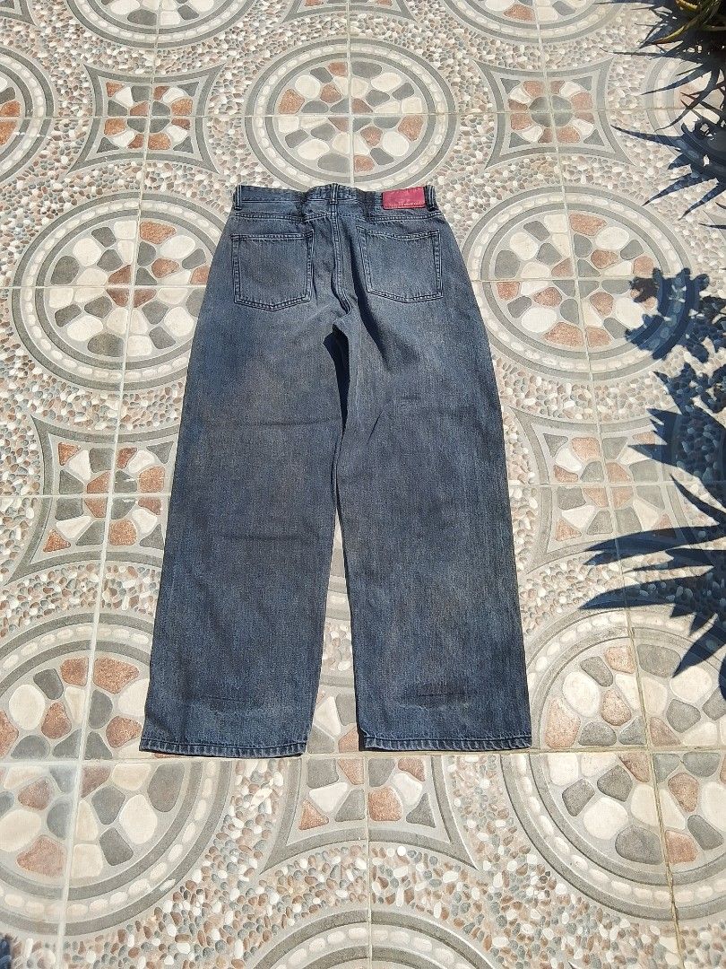 Fottners Two Tuck Wide Black Jeans Size M (Category: Jeans) located in Cabuyao City. Submitted by kyokiiiiiii (Listing ID 1465777790, Image 2). Description: - Brand: Fottners - Item: Two Tuck Wide Black Jeans - Size: Medium - Color: Washed Black - Fit: Relaxed, wide-leg with stylish front pleats - Condition/Details: Great streetwear staple, check tags for exact fabric - Price: Below retail (~159,000 KRW) -payment first -Shipping fee is shouldered