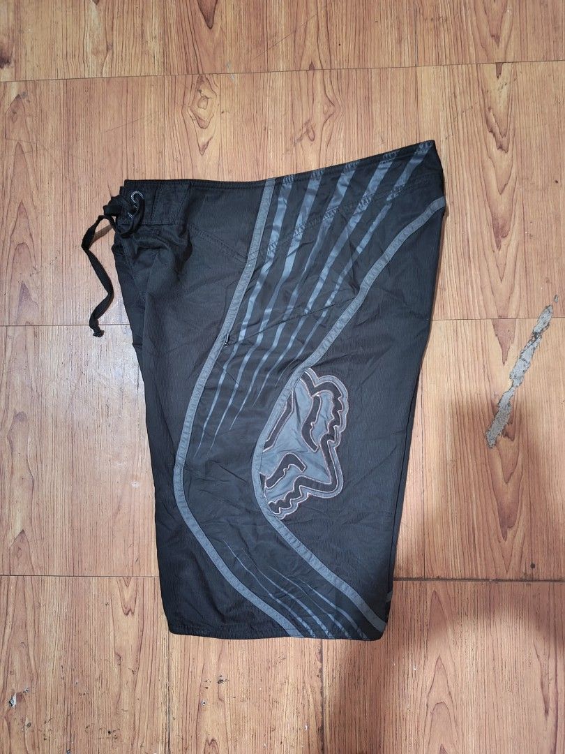 FOX (Category: Swim Trunks & Board Shorts) located in Calabanga. Submitted by just-thrift (Listing ID 1465872583, Image 3). Description: FOX BOARD SHORT ‎GOOD CONDITION ‎COLOR RATE:9/10 ‎ISSUE:NEED WASH ‎SIZE:28 ON TAG PERO PASOK SIYA HAGANG SIZE 30 ‎THIGH:12.5 ‎LENGTH:21 ‎LEG OPENING:11 ‎.