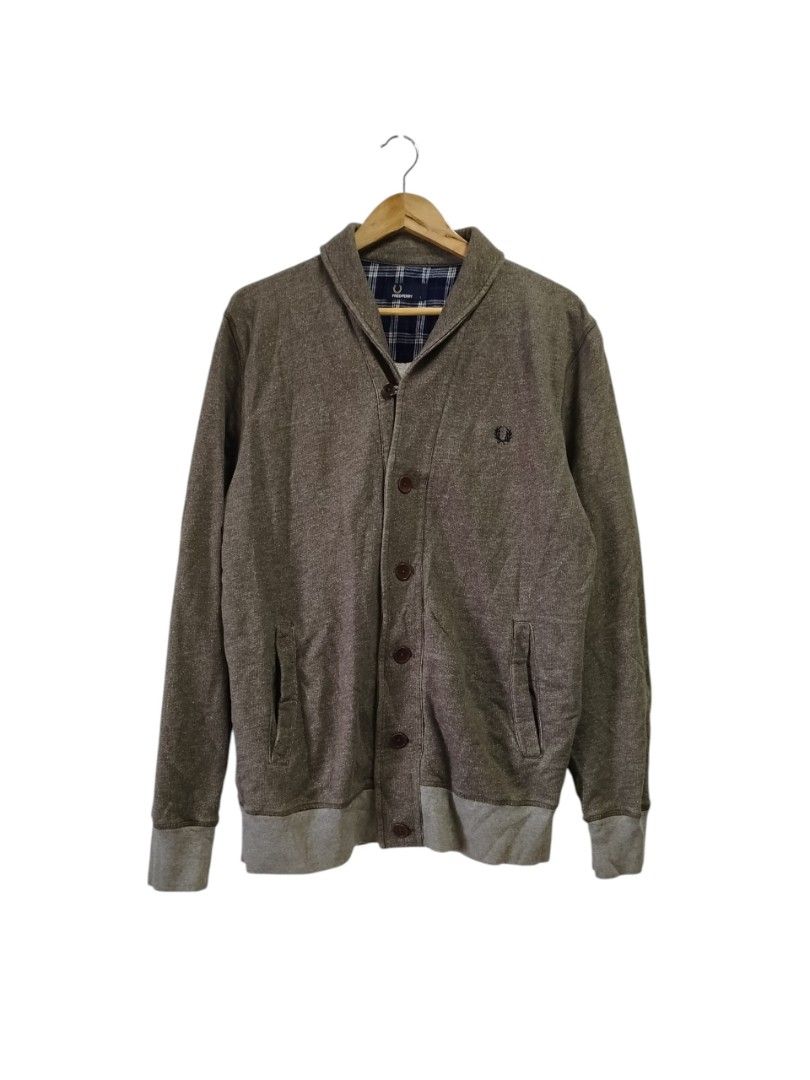 FRED PERRY CARDIGAN FOR MEN (Category: Coats, Jackets and Outerwear) located in Bayombong. Submitted by Gentlemans_ClosEt (Listing ID 1465804781, Image 1). Description: FRED PERRY CARDIGAN FOR MEN SIZE LARGE DIMES: W22 X L29 9.8/10 COLOR RATE EXCELLENT CONDITION NO ISSUES.