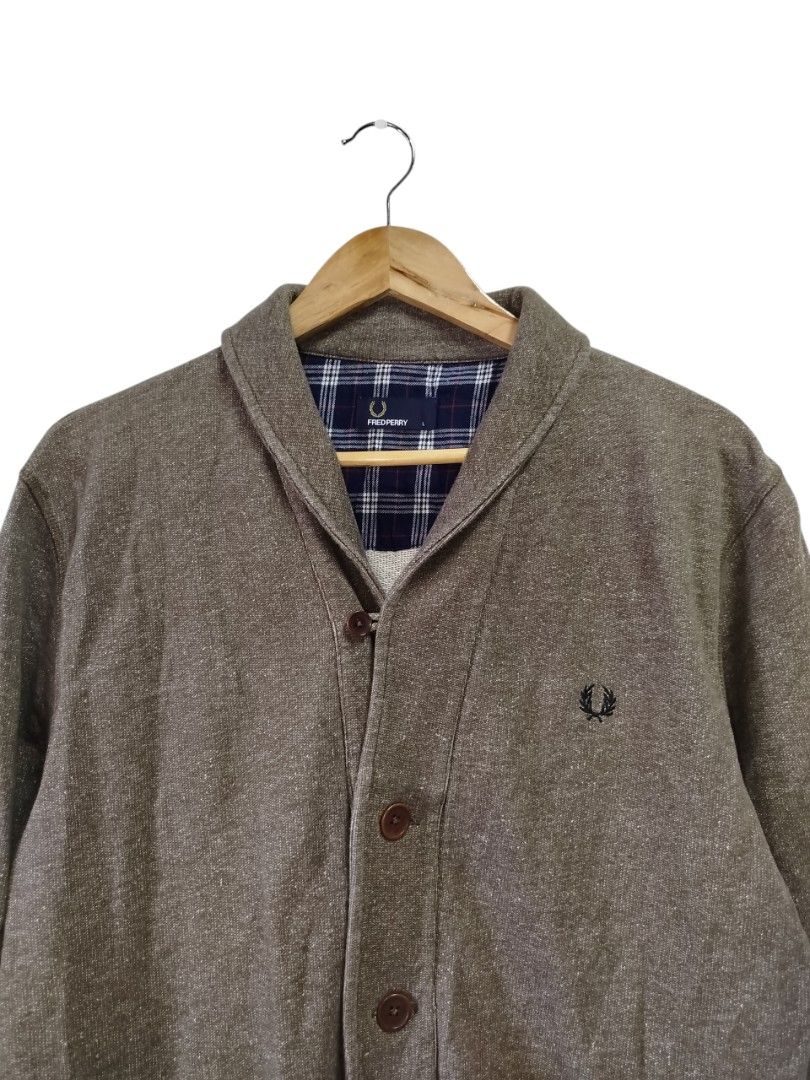 FRED PERRY CARDIGAN FOR MEN (Category: Coats, Jackets and Outerwear) located in Bayombong. Submitted by Gentlemans_ClosEt (Listing ID 1465804781, Image 2). Description: FRED PERRY CARDIGAN FOR MEN SIZE LARGE DIMES: W22 X L29 9.8/10 COLOR RATE EXCELLENT CONDITION NO ISSUES.