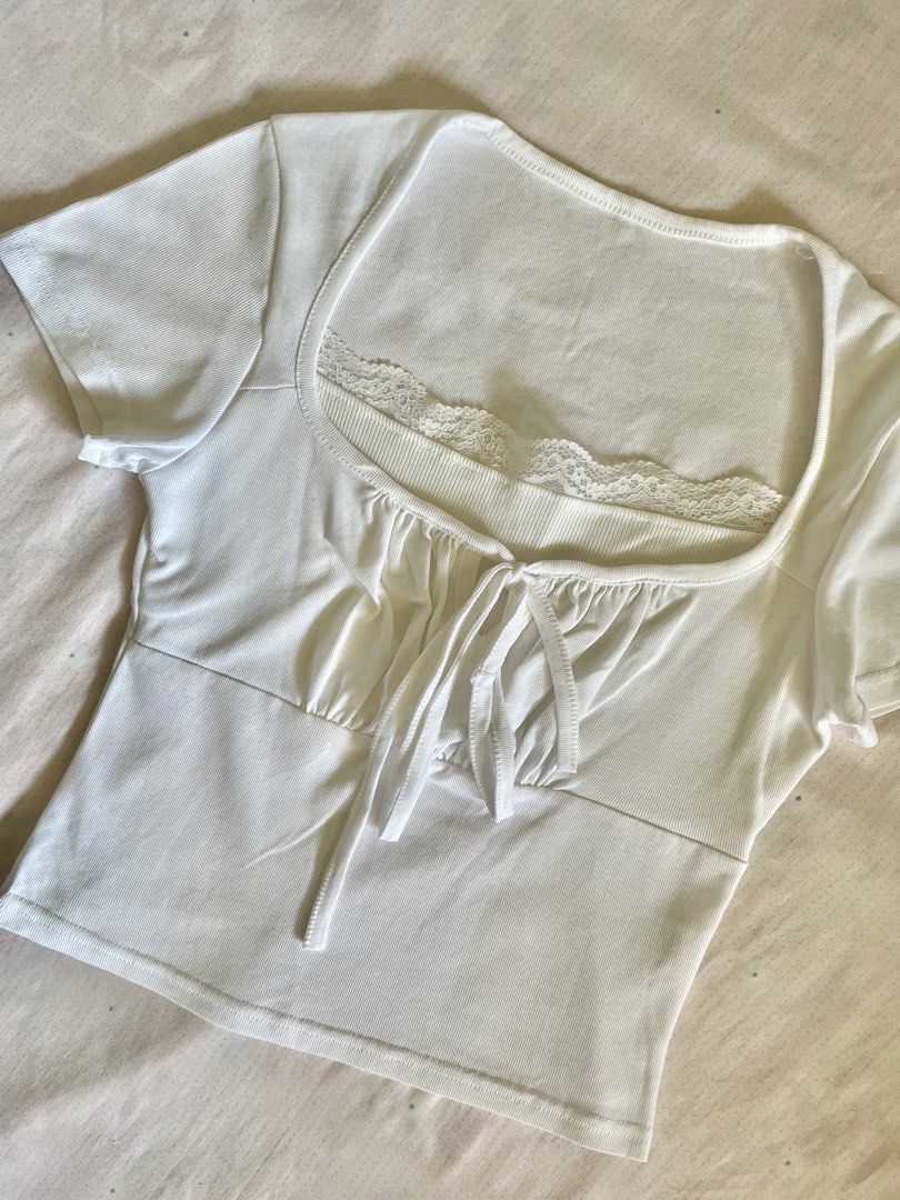 FREE SF/ White Square Neck Milkmaid Top (Category: Sleeveless) located in Vigan. Submitted by shopmytakencareclothes (Listing ID 1465842823, Image 2). Description: Square neckline, layered lace panel, ribbed insert, and centered ruching with tie strings — Size: Small to Medium — FREE SHIPPING.