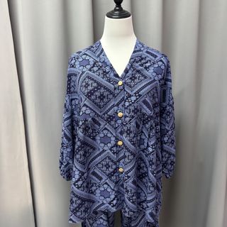 (Category: ) located in . Submitted by shopaholicwardrobe_ (Listing ID 1465808080, Image 1). Description: .