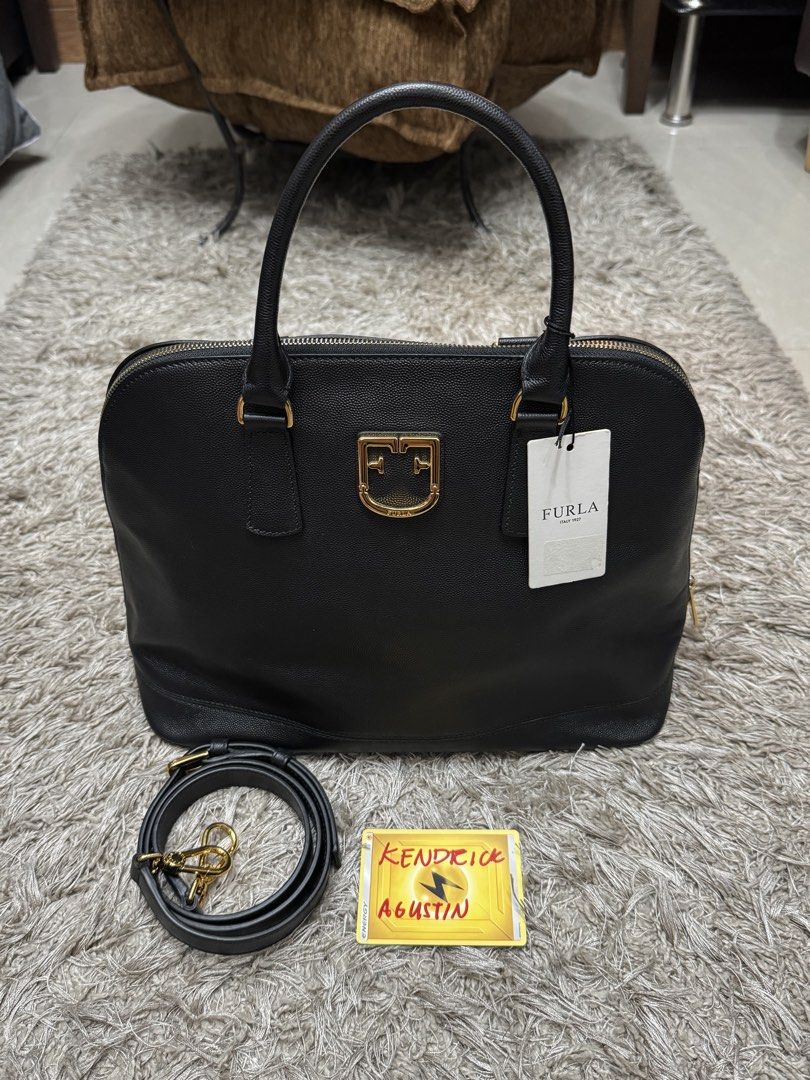 Furla Fantastica Dome Bag (Category: Shoulder Bags) located in Bocaue. Submitted by kdot.ag (Listing ID 1465900412, Image 1). Description: Brandnew with tags no inclusions.