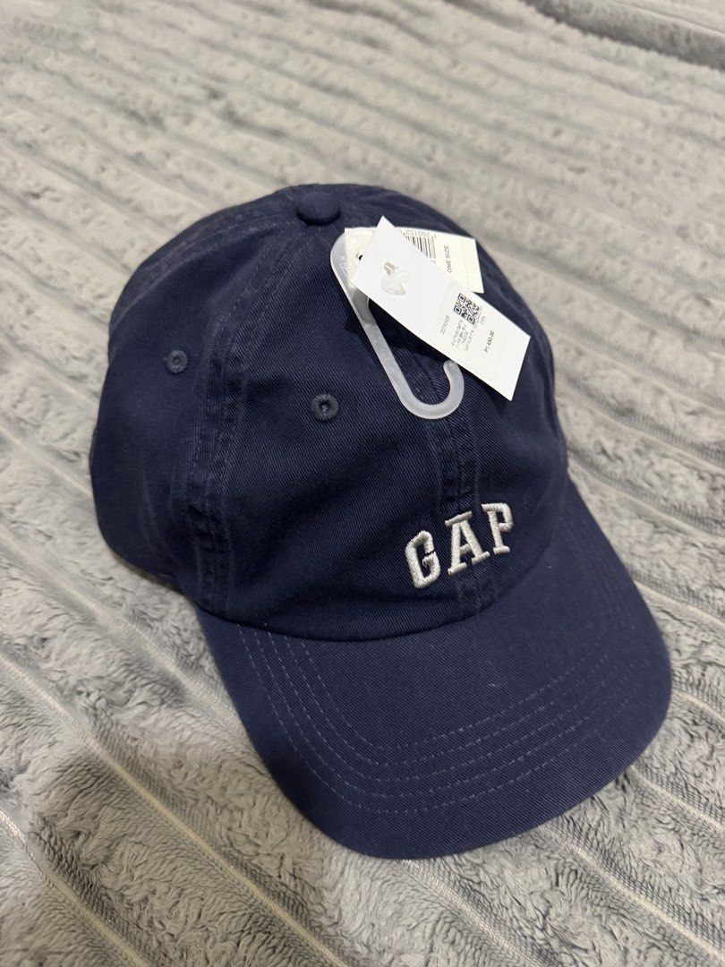 GAP CAP (Category: Other Accessories) located in Pasay City. Submitted by laropa_filipinas (Listing ID 1465805316, Image 3). Description: Authentic Gap Cap Unisex .